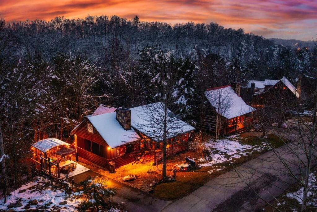Lazy Fox Hideout Sevierville Exterior foto