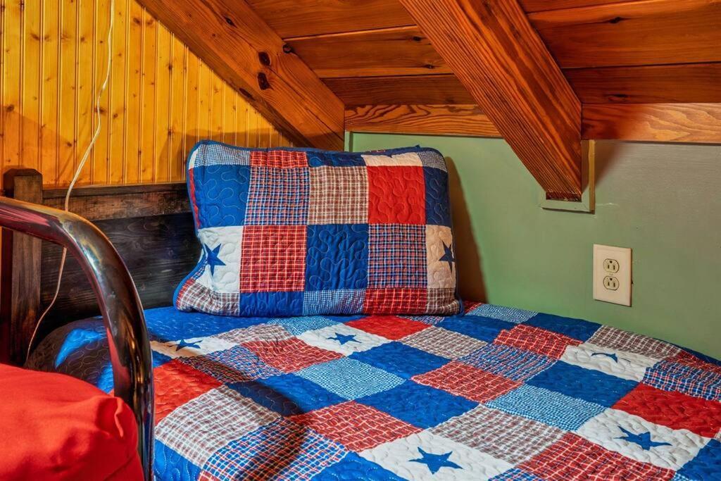 Lazy Fox Hideout Sevierville Exterior foto