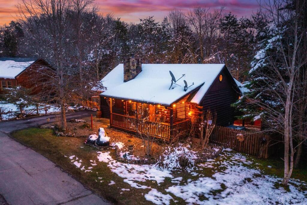 Lazy Fox Hideout Sevierville Exterior foto